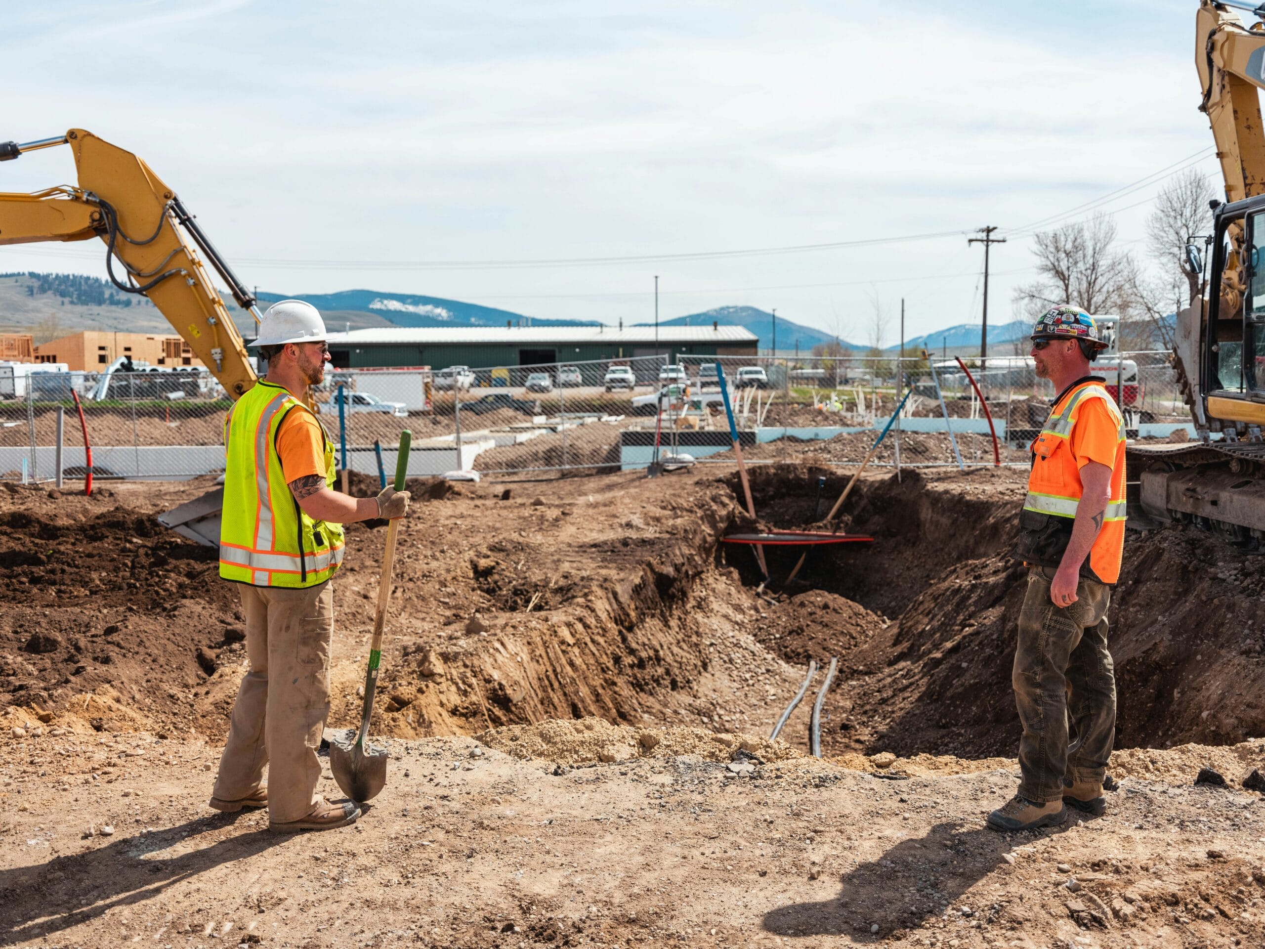Utility and excavation crew on site — Assignar NUCA member promotion
